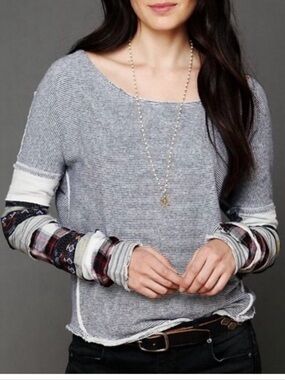 Women’s We The Free 100% Cotton Stripe Sweatshirt Raw Hem Size M